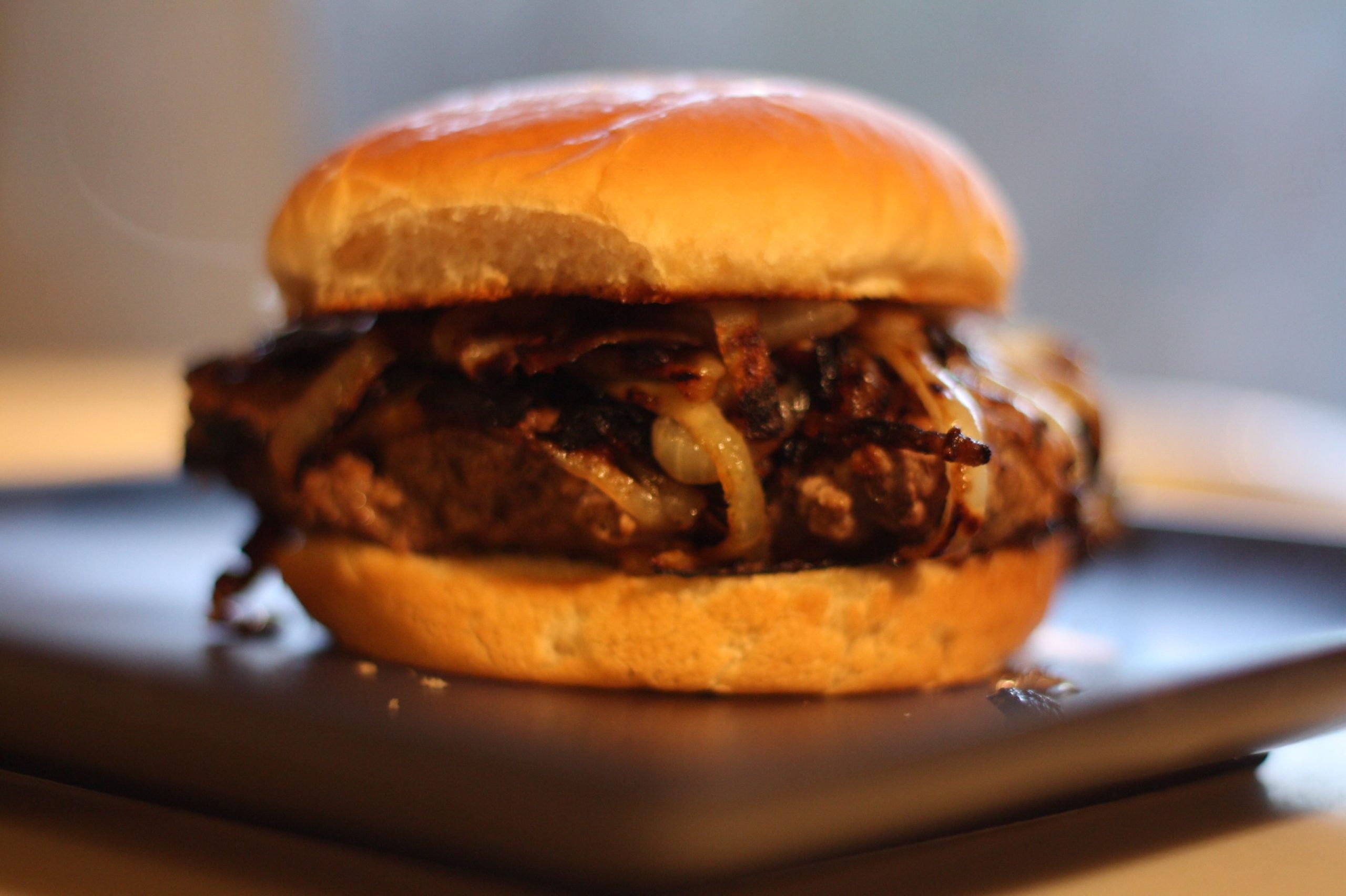 How to make an El Renostyle Oklahoma Onion Burger in your own kitchen... The Lost Ogle