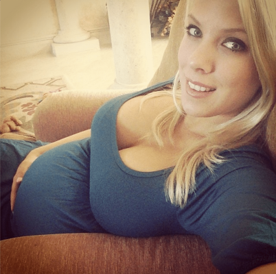 Bibi Jones is expecting soon. Let's get her a present from her Amazon Wish  List. - The Lost Ogle