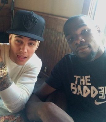 xjustin-bieber-and-kevin-durant.png.pagespeed.ic.BzN5b-HWG7