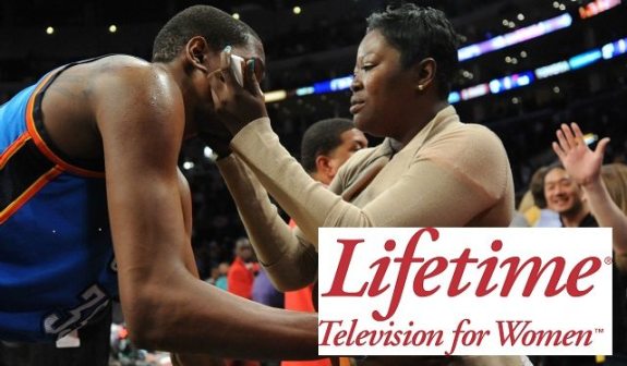 May 19, 2012; Los Angeles, CA, USA; Oklahoma City Thunder small forward Kevin Durant (35) gets a hug from his mom Wanda Pratt after game four of the Western Conference semi finals of the 2012 NBA Playoffs against the Los Angeles Lakers at the Staples Center. Thunder won 103-100. Mandatory Credit: Jayne Kamin-Oncea-US PRESSWIRE