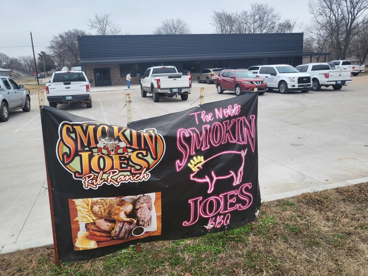 TLO Restaurant Review: Smokin’ Joe’s BBQ in Noble - The Lost Ogle