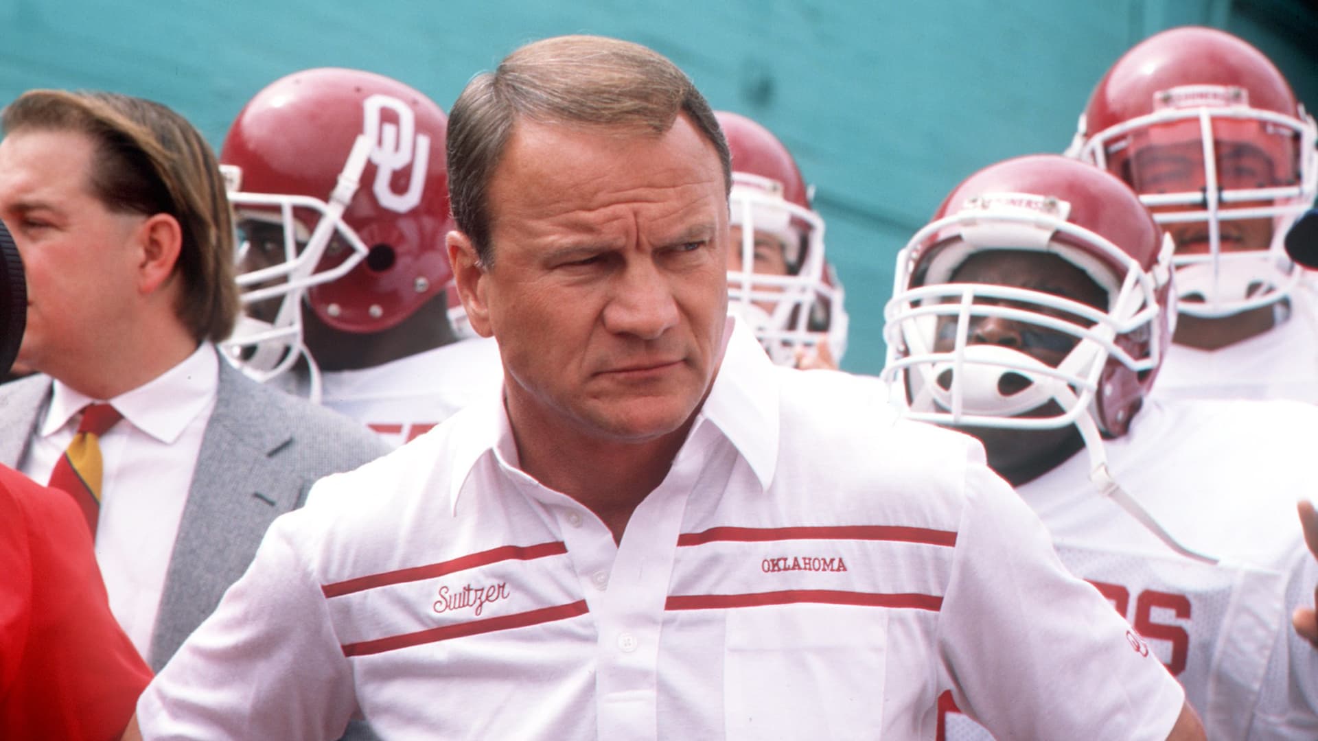 Barry Switzer&rsquo;s Pro-Trump Tweet Sparks Outrage&mldr; - The Lost Ogle